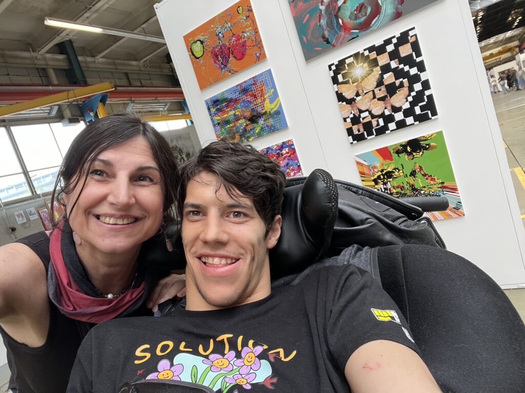 Met Mamma op de foto. Allebei trots!
